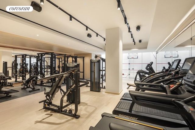 250 W 96th St Apt 2F, New York City, NY 10025