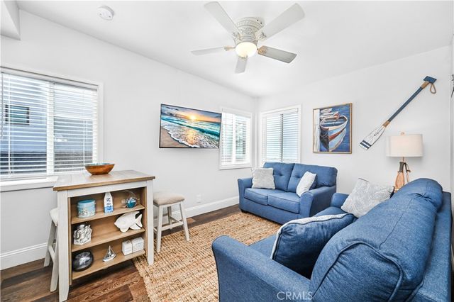 121 25th, Newport Beach, CA 92663