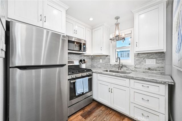 121 25th, Newport Beach, CA 92663