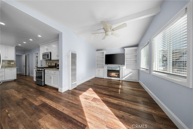 121 25th, Newport Beach, CA 92663