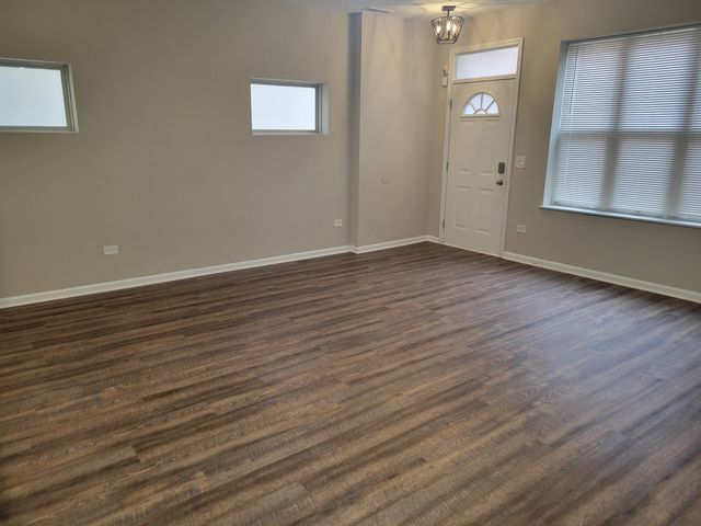 817 S Kedzie Avenue 1, Chicago, IL 60612