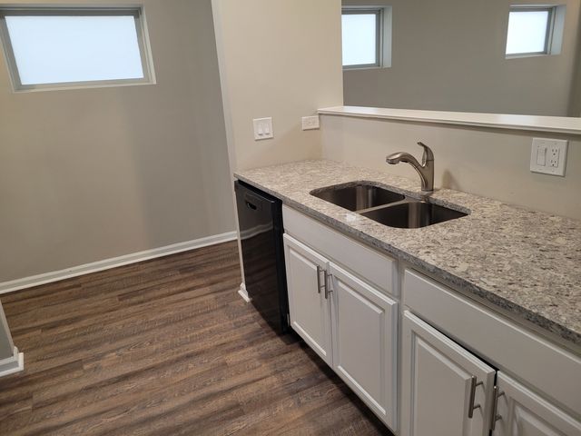 817 S Kedzie Avenue 1, Chicago, IL 60612