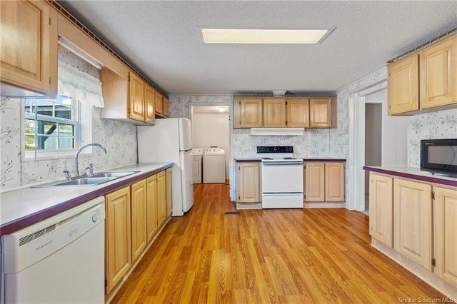 831 W Houston River Road, Sulphur, LA 70663