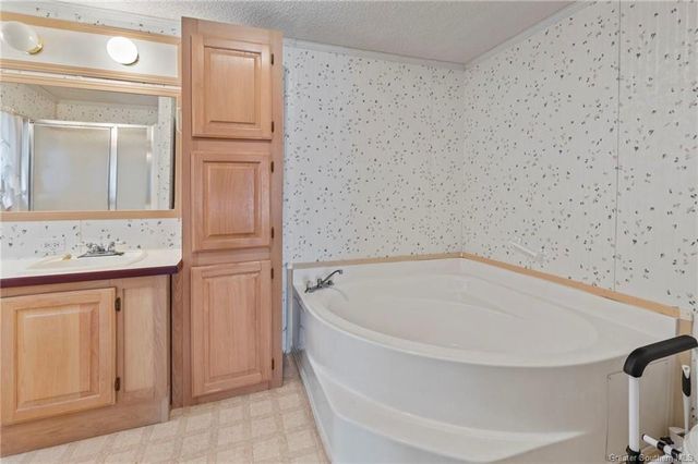 831 W Houston River Road, Sulphur, LA 70663