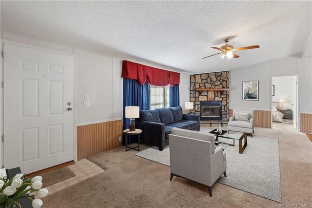 831 W Houston River Road, Sulphur, LA 70663