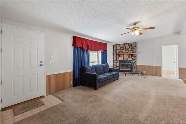 831 W Houston River Road, Sulphur, LA 70663