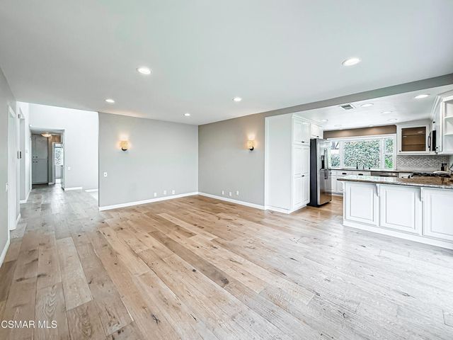360 N Greenmeadow Avenue, Newbury Park, CA 91320