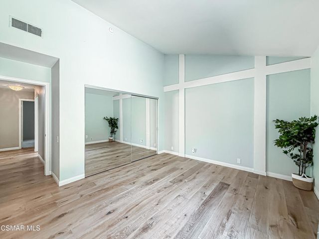 360 N Greenmeadow Avenue, Newbury Park, CA 91320