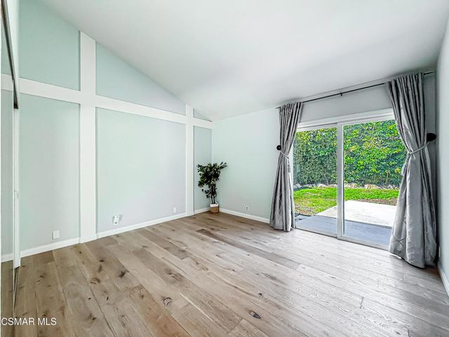 360 N Greenmeadow Avenue, Newbury Park, CA 91320
