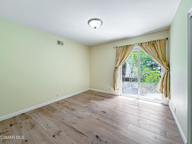 360 N Greenmeadow Avenue, Newbury Park, CA 91320