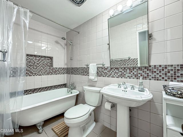 360 N Greenmeadow Avenue, Newbury Park, CA 91320