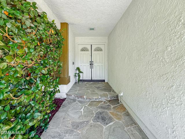 360 N Greenmeadow Avenue, Newbury Park, CA 91320