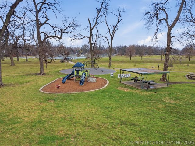 1313 E 66th Place, Tulsa, OK 74136