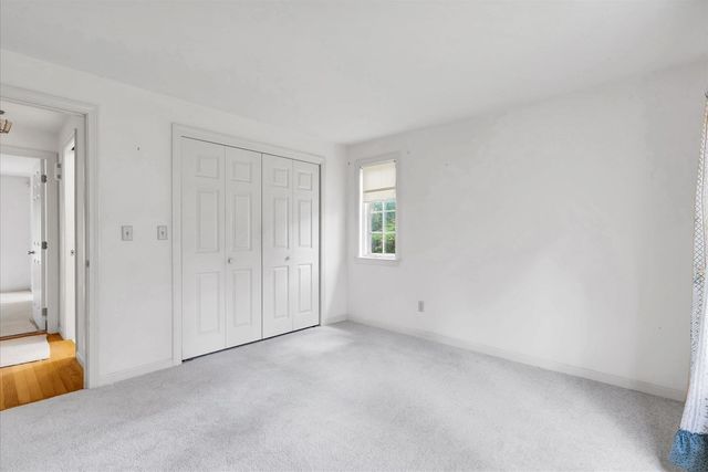 4 Woodspring Farm Ln, Sandwich, MA 02563