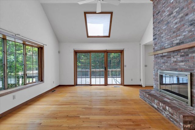 4 Woodspring Farm Ln, Sandwich, MA 02563