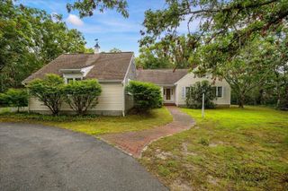 4 Woodspring Farm Ln, Sandwich, MA 02563