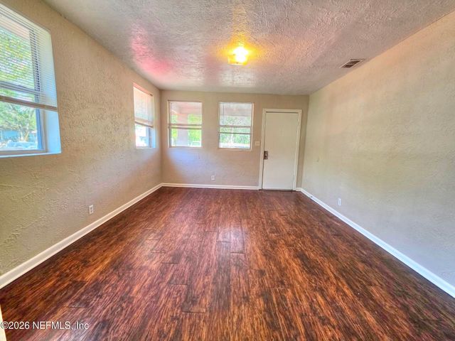 916 W 25TH Street, Jacksonville, FL 32209