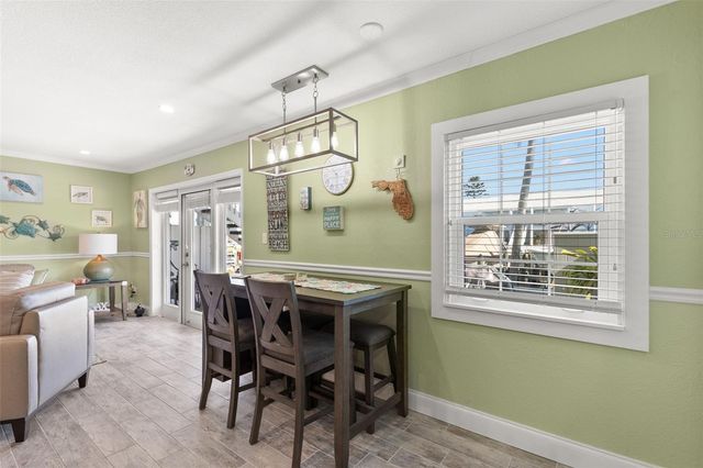 5243 BEACH DRIVE SE B, St Petersburg, FL 33705