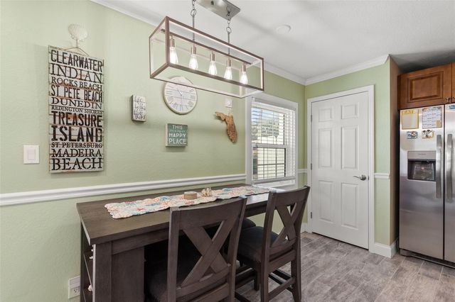 5243 BEACH DRIVE SE B, St Petersburg, FL 33705