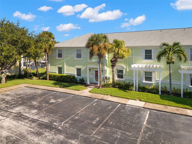 5243 BEACH DRIVE SE B, St Petersburg, FL 33705