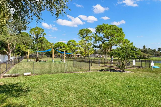 5243 BEACH DRIVE SE B, St Petersburg, FL 33705