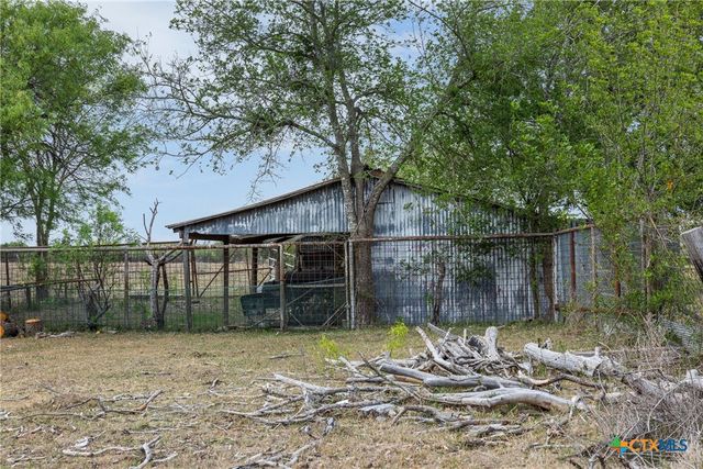 763 Upper Elgin River Road, Elgin, TX 78621