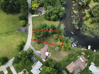 3306 Indianview Drive, Waterford, MI 48329
