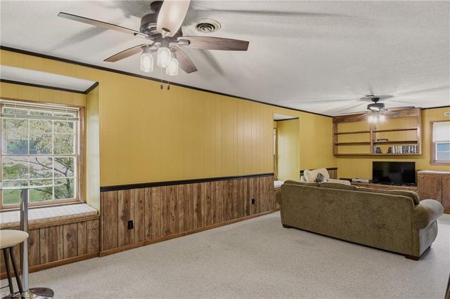 1009 Briarcliff Road, Yadkinville, NC 27055