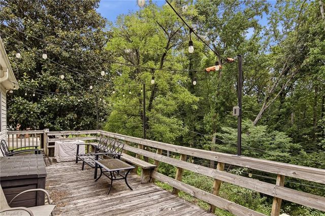 1009 Briarcliff Road, Yadkinville, NC 27055