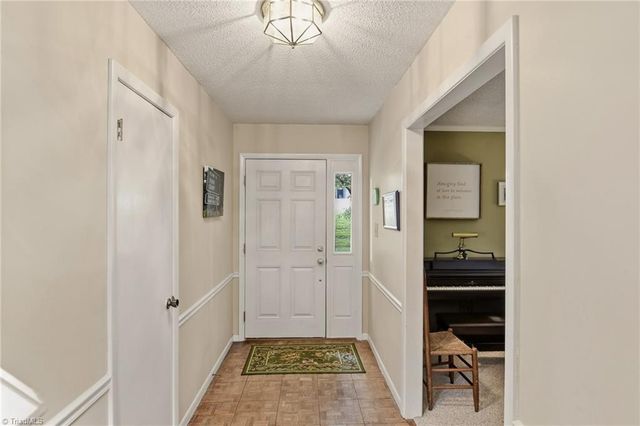 1009 Briarcliff Road, Yadkinville, NC 27055