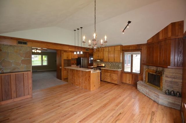 275 N Park STREET, Whitewater, WI 53190
