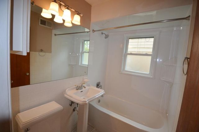 275 N Park STREET, Whitewater, WI 53190