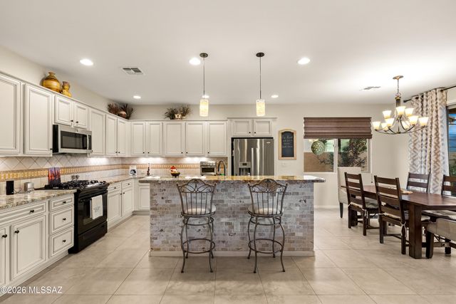 60571 E Arroyo Vista Drive, Oracle, AZ 85623