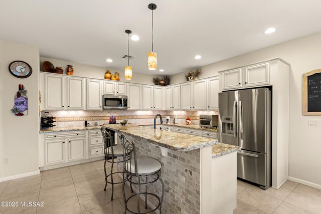 60571 E Arroyo Vista Drive, Oracle, AZ 85623