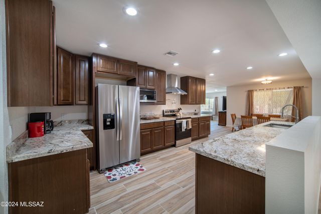 5617 N Camino Del Conde, Tucson, AZ 85718