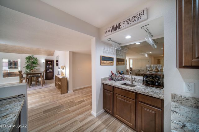 5617 N Camino Del Conde, Tucson, AZ 85718