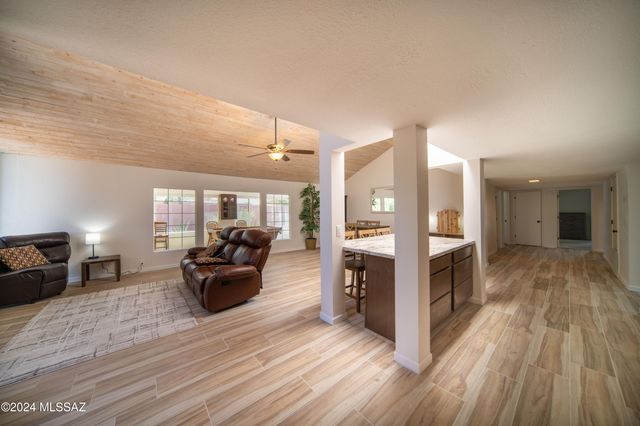 5617 N Camino Del Conde, Tucson, AZ 85718