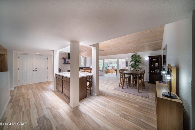 5617 N Camino Del Conde, Tucson, AZ 85718