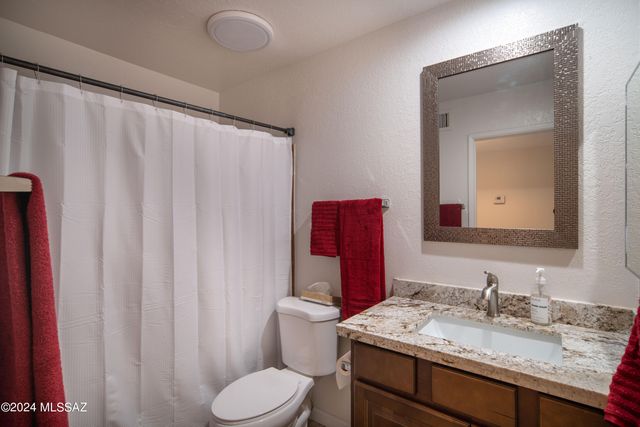 5617 N Camino Del Conde, Tucson, AZ 85718