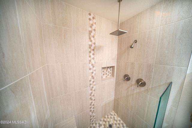 5617 N Camino Del Conde, Tucson, AZ 85718