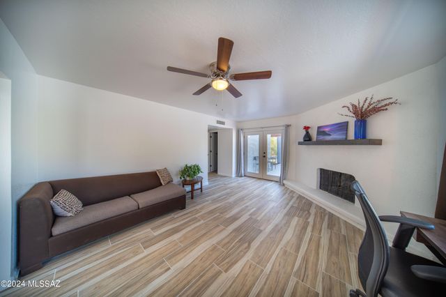 5617 N Camino Del Conde, Tucson, AZ 85718