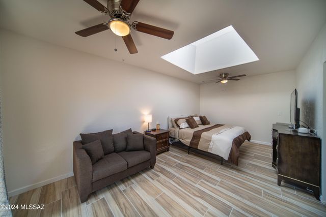 5617 N Camino Del Conde, Tucson, AZ 85718