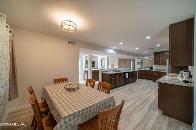 5617 N Camino Del Conde, Tucson, AZ 85718