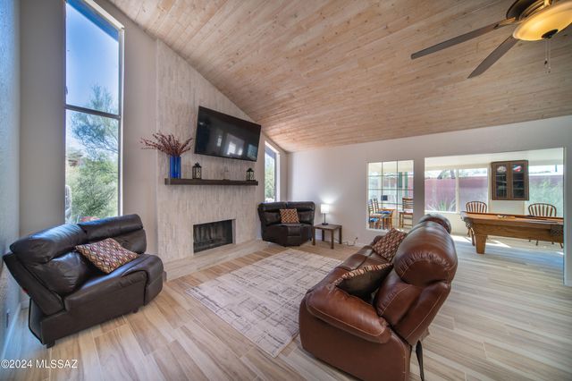 5617 N Camino Del Conde, Tucson, AZ 85718