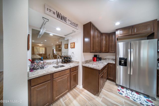5617 N Camino Del Conde, Tucson, AZ 85718