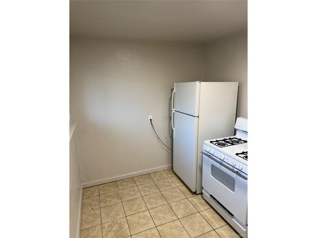 1193 Akron St, Aurora, CO 80010