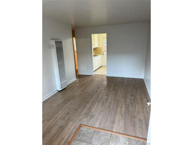 1193 Akron St, Aurora, CO 80010