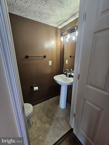 26 HICKORY, Elkton, MD 21921