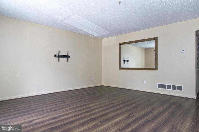 26 HICKORY, Elkton, MD 21921