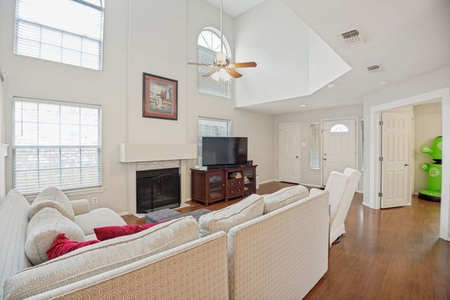 1345 Jeanette Way, Carrollton, TX 75006